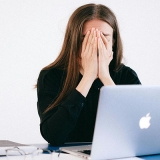 Co trzeci pracodawca zauważa spadek zaangażowania pracowników, jednak same podwyżki nie rozwiążą tego problemu